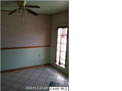 210 Ritter Place Berryville, VA 22611 - Photo 4 of 9 dining room