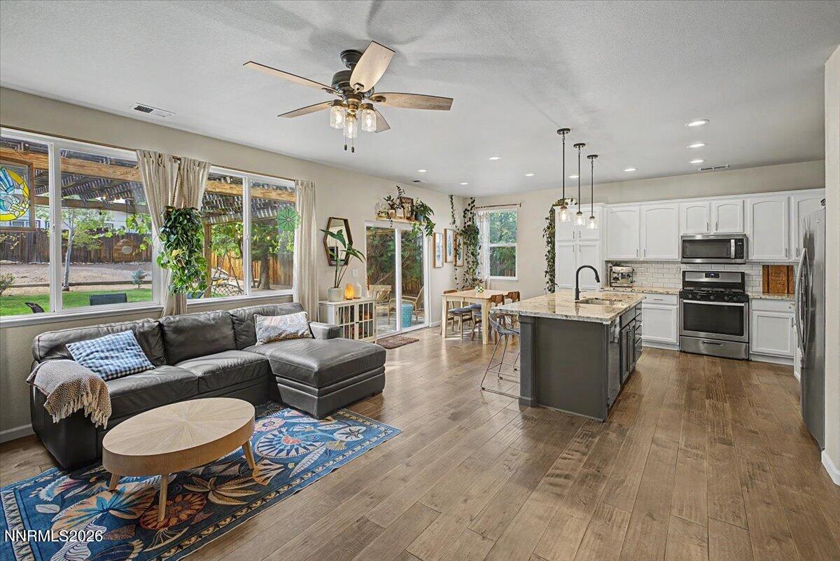 866 North University Park Loop Reno, NV 89512 - Photo 4 of 89 14-A33A8337