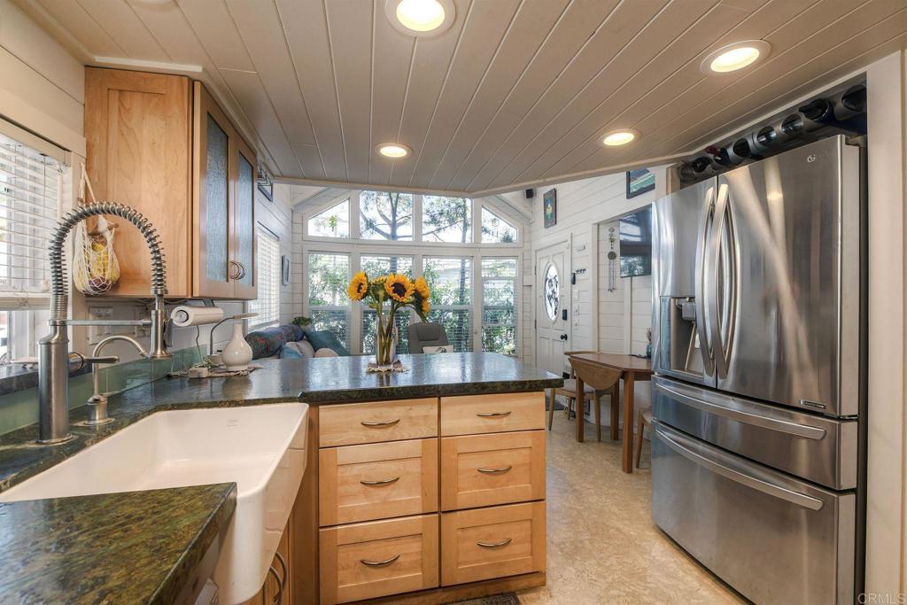 123 Jasper Street, Unit 33 Encinitas, CA 92024 - Photo 11 of 27