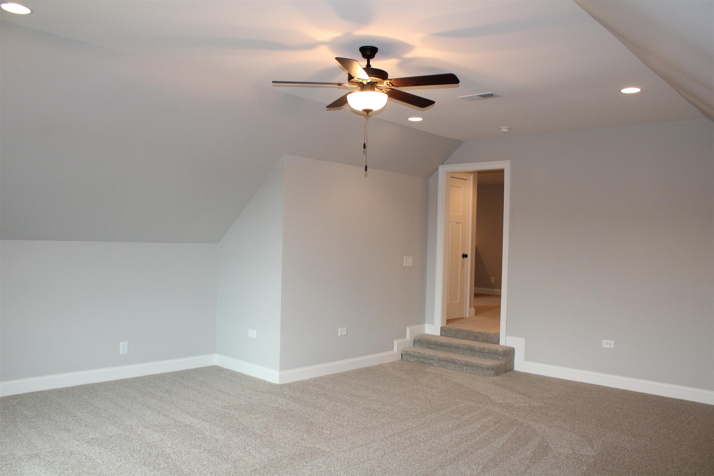 1381 Walnut Hill Road Lebanon, TN 37090 - Photo 20 of 26 a view of an empty room