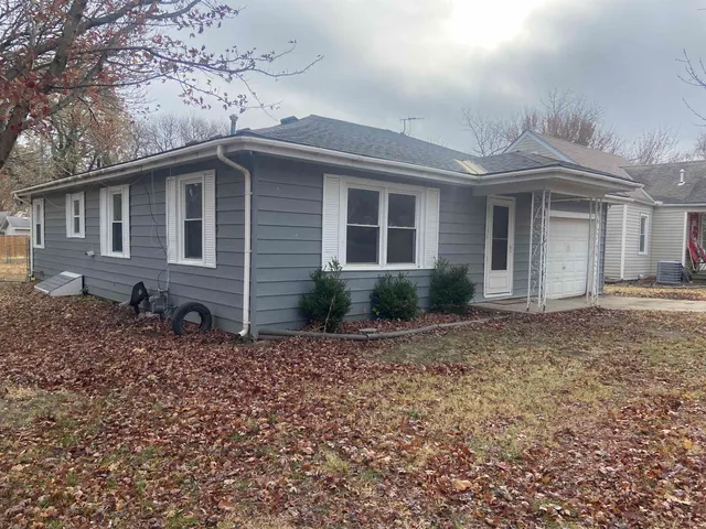 $107,000 | 916 North Denver Street, El Dorado, KS 67042