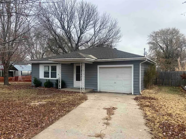 $107,000 | 916 North Denver Street, El Dorado, KS 67042