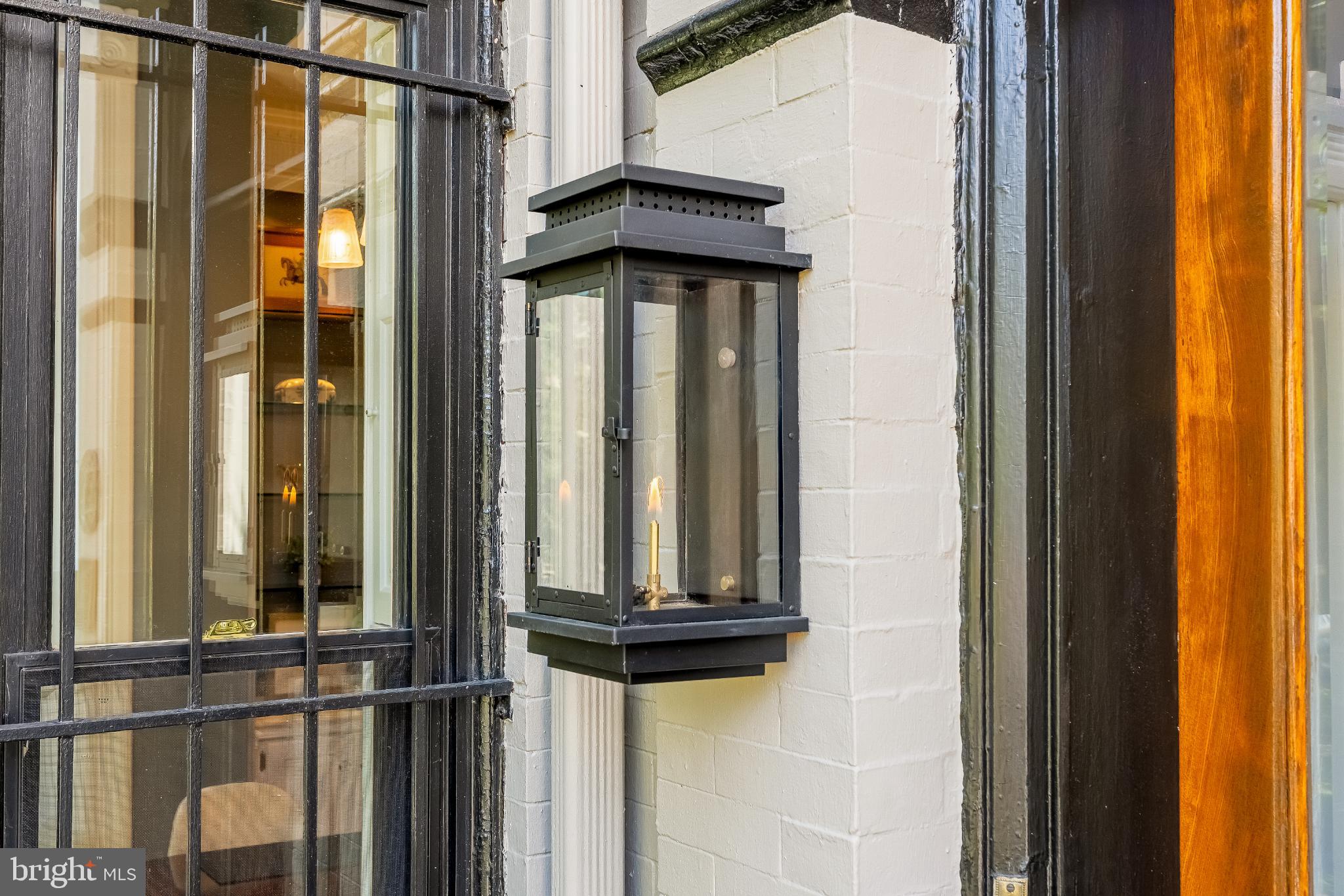 1704 19th Street Northwest, Unit 5 Washington, DC 20009 - Photo 2 of 25 a view of entryway