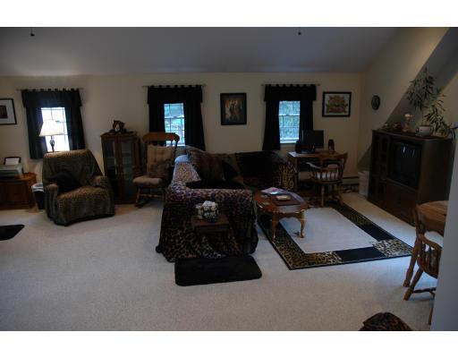 8 Chapel Hill Road Beverly, MA 01915 - Photo 3 of 11 Gallery Image 3