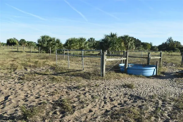 $3,750,000 | 13800 County Road 450, Umatilla, FL 32784