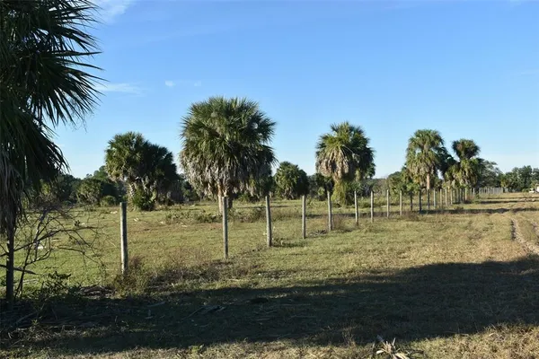 $3,750,000 | 13800 County Road 450, Umatilla, FL 32784