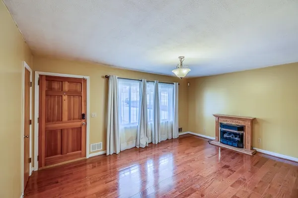 $165,000 | 207 Maid Marion Drive, Union, SC 29379