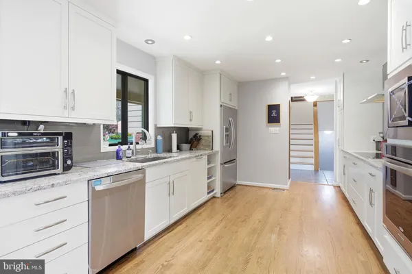 $919,888 | 9615 Tinsmith Lane, Burke, VA 22015