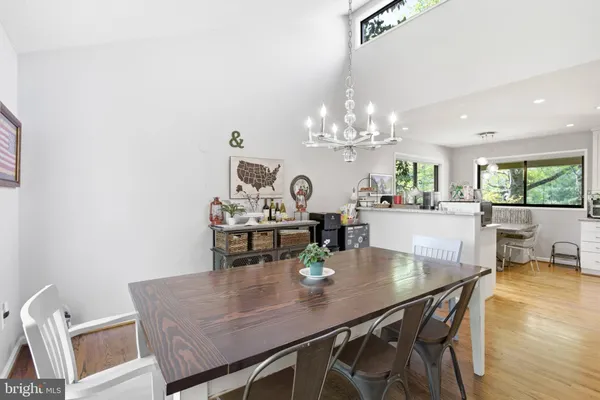 $919,888 | 9615 Tinsmith Lane, Burke, VA 22015