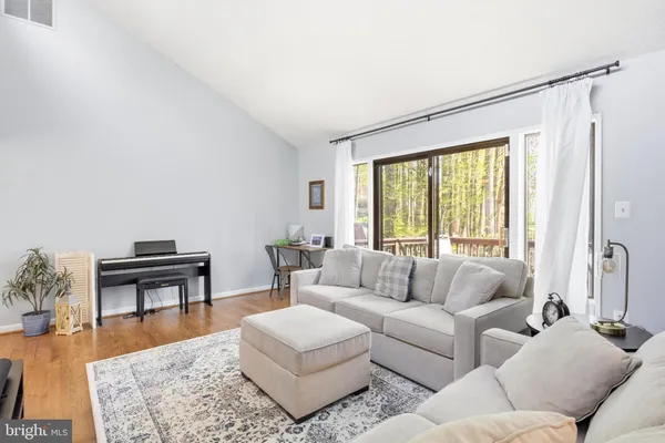 $919,888 | 9615 Tinsmith Lane, Burke, VA 22015