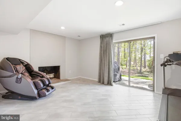 $919,888 | 9615 Tinsmith Lane, Burke, VA 22015