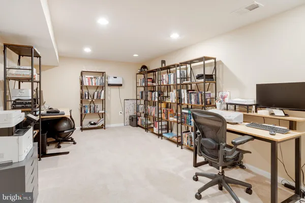 $919,888 | 9615 Tinsmith Lane, Burke, VA 22015