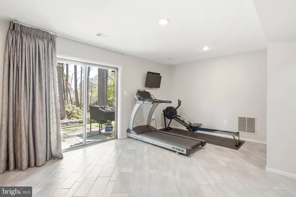 $919,888 | 9615 Tinsmith Lane, Burke, VA 22015