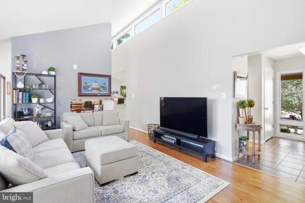 $919,888 | 9615 Tinsmith Lane, Burke, VA 22015