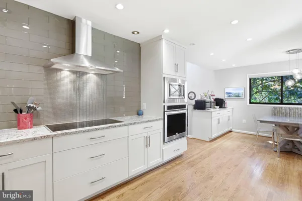 $919,888 | 9615 Tinsmith Lane, Burke, VA 22015