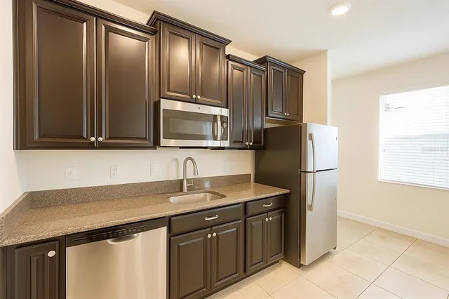 $2,950 | 2037 Lake Side Avenue, Davenport, FL 33837