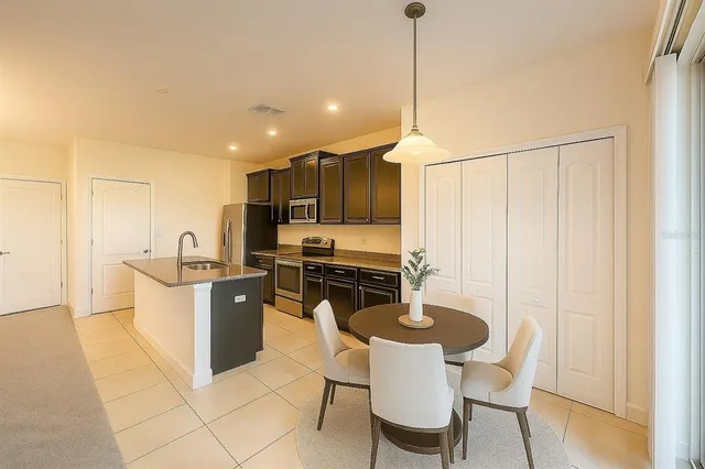 $2,950 | 2037 Lake Side Avenue, Davenport, FL 33837