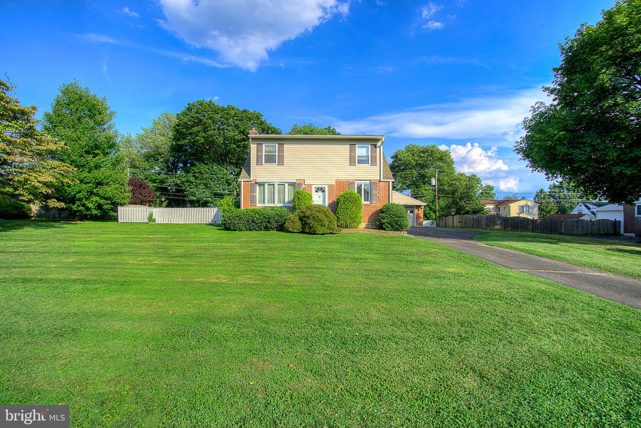 619 Aintree Road Hatboro, PA 19040 - Photo 2 of 22 Gallery Image 2