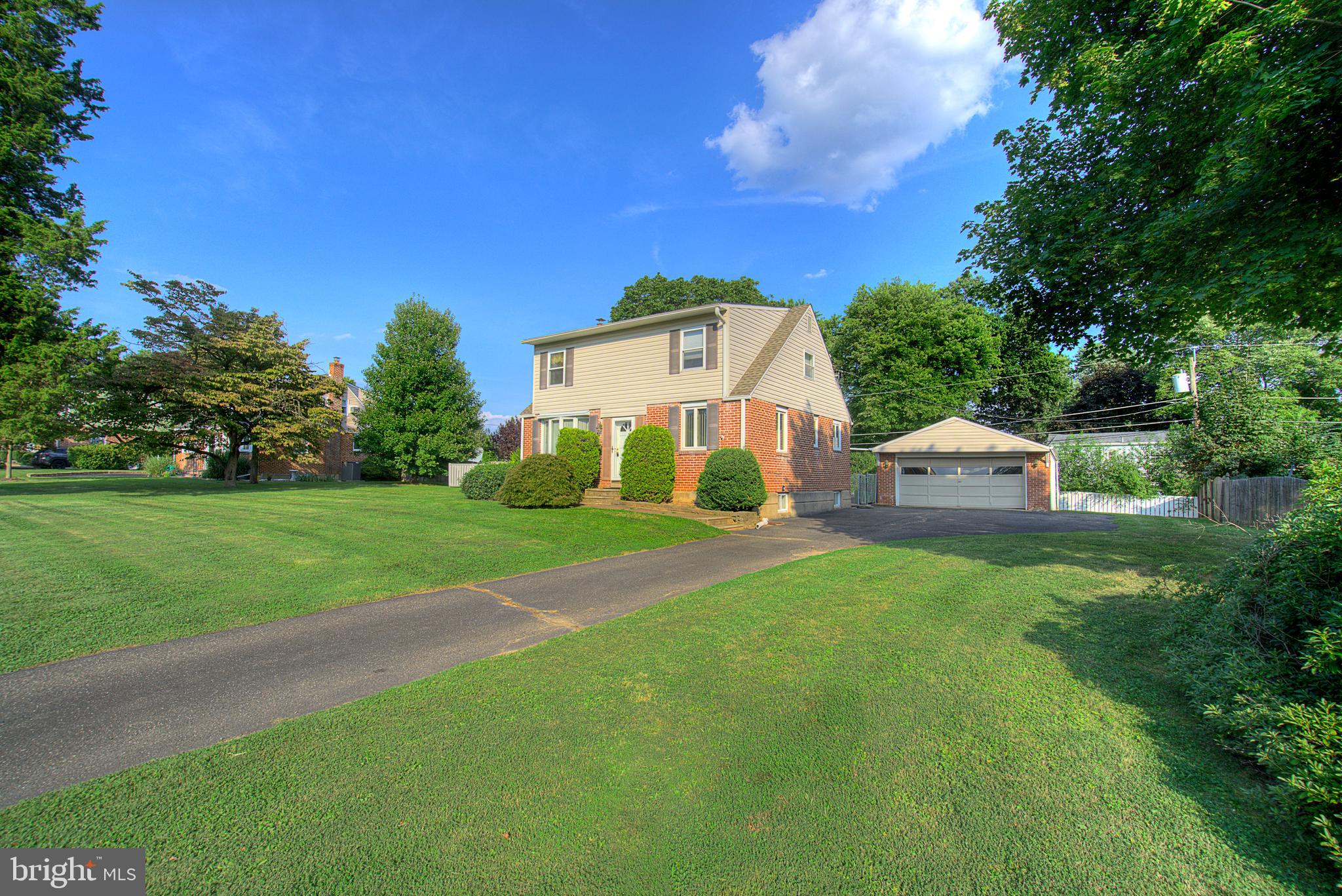 619 Aintree Road Hatboro, PA 19040 - Photo 3 of 22 Gallery Image 3