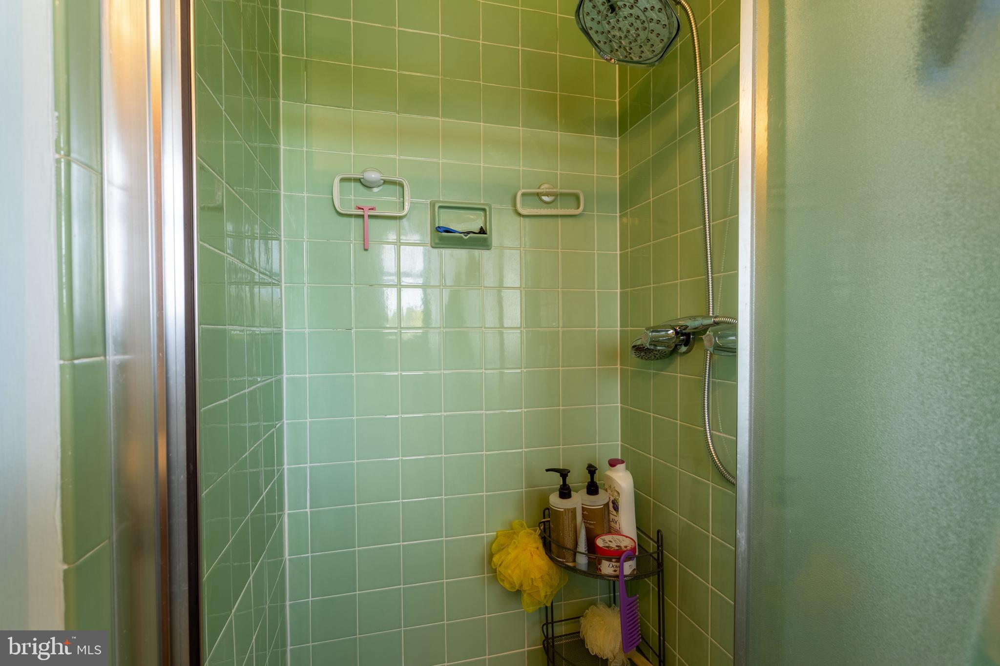 6607 Baythorne Road Baltimore, MD 21209 - Photo 20 of 42