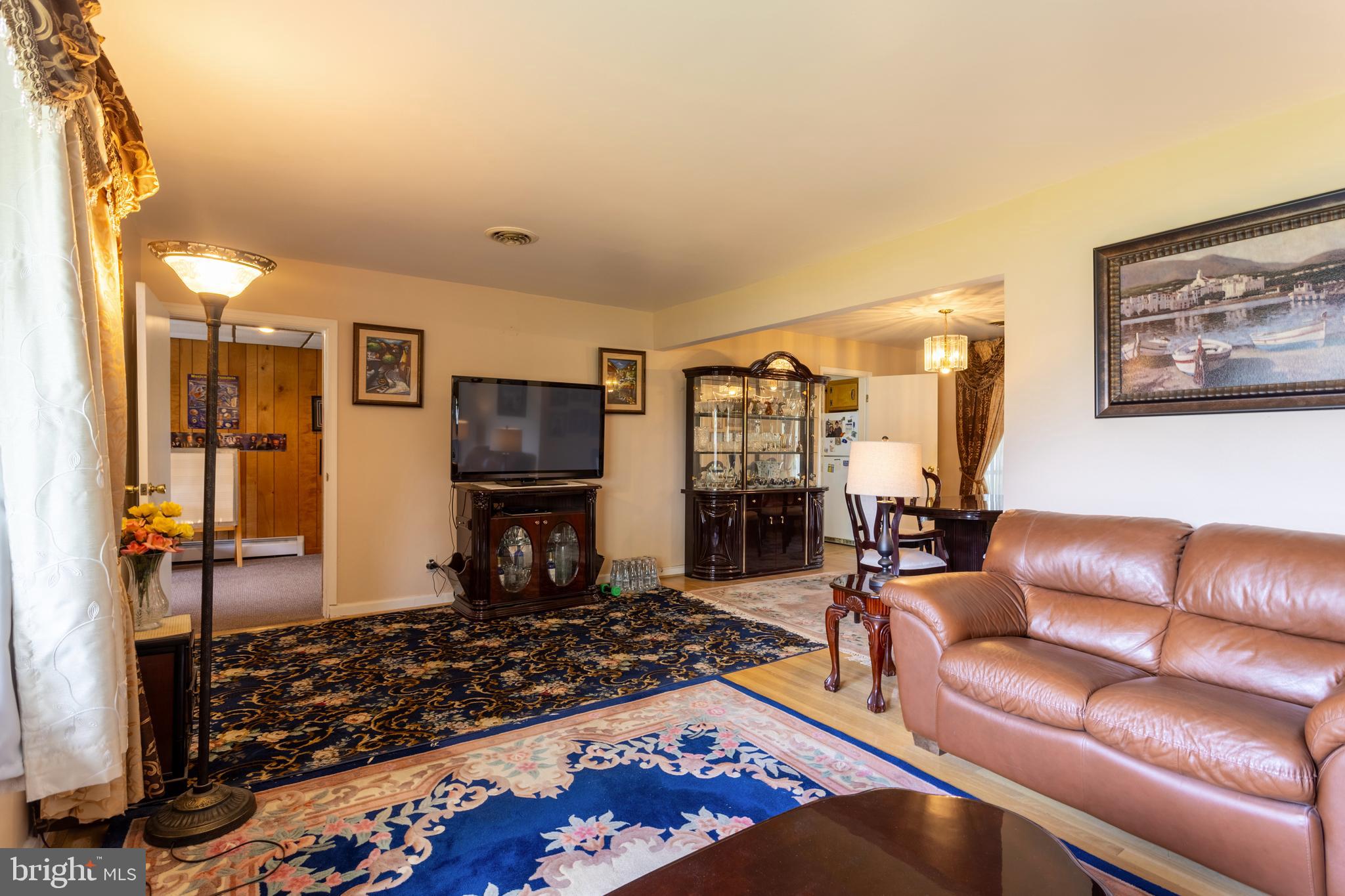 6607 Baythorne Road Baltimore, MD 21209 - Photo 5 of 42