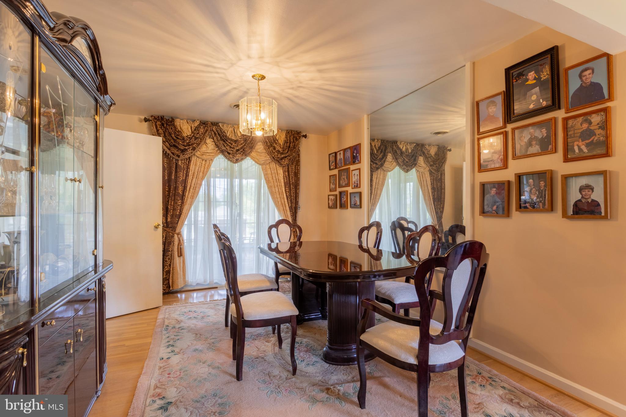 6607 Baythorne Road Baltimore, MD 21209 - Photo 8 of 42