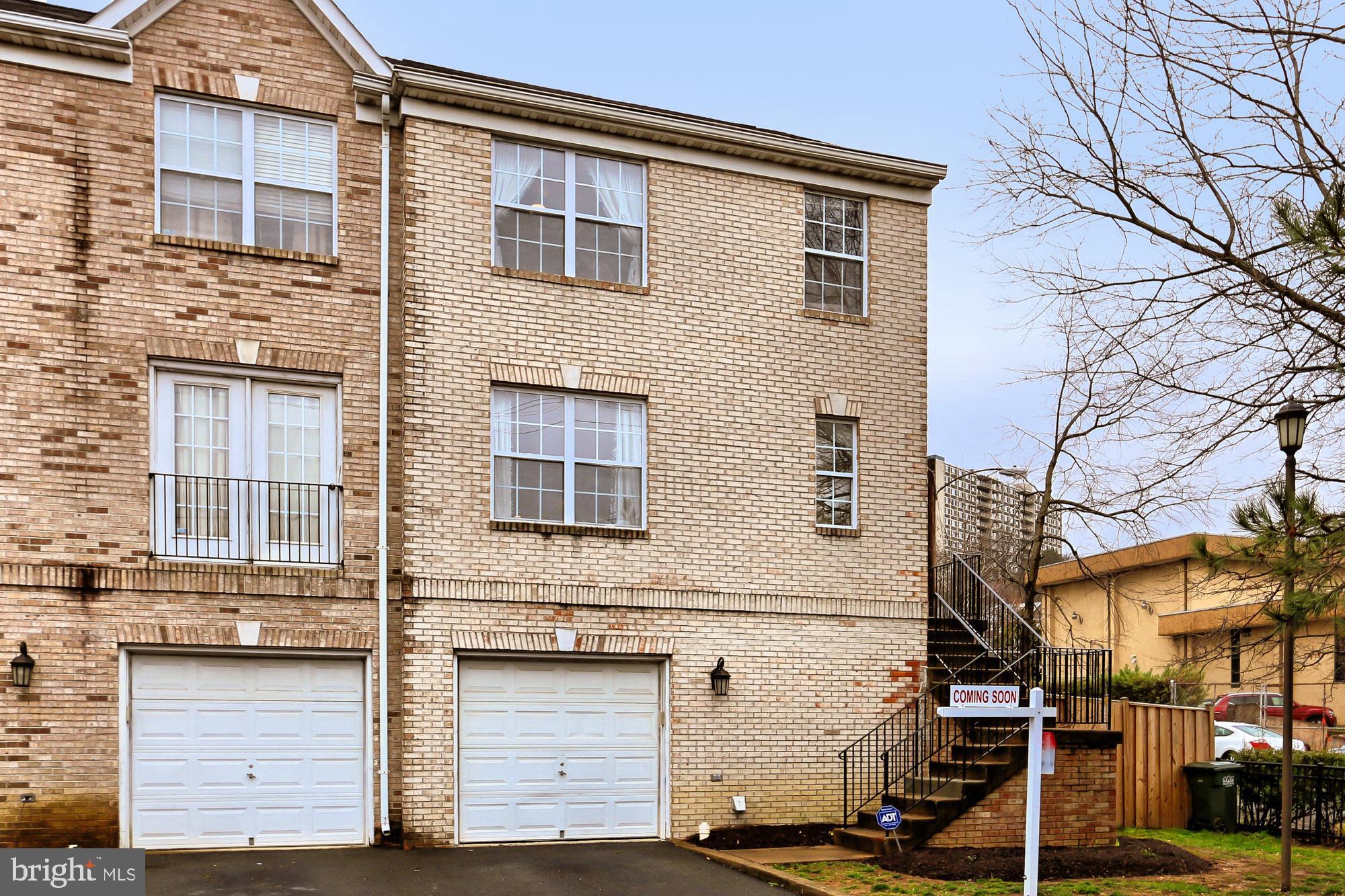 34 West Glebe Road Alexandria, VA 22305 - Photo 2 of 41 Front