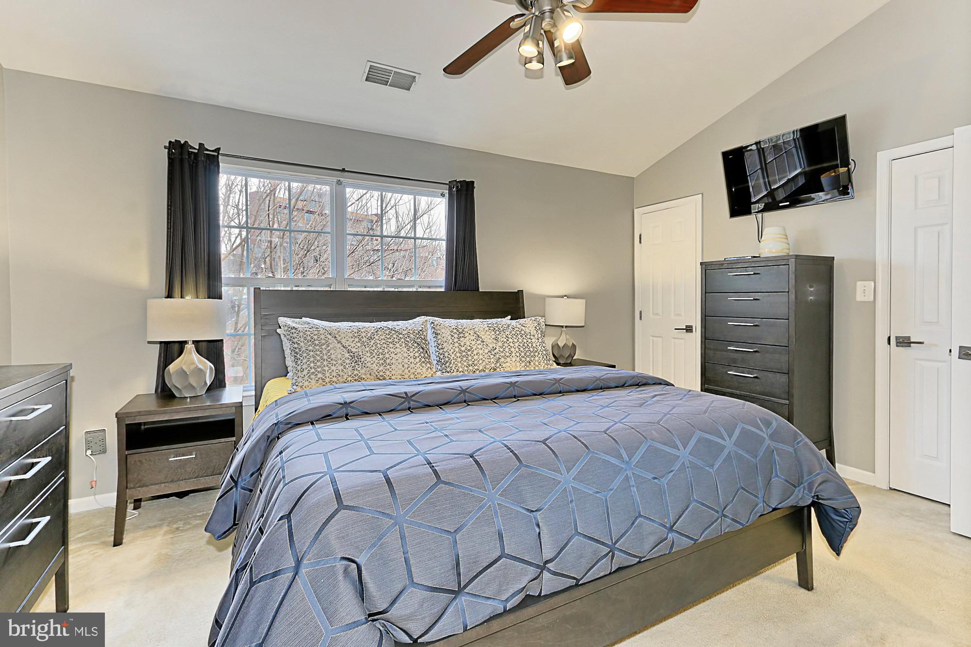 34 West Glebe Road Alexandria, VA 22305 - Photo 25 of 41 Master Bedroom