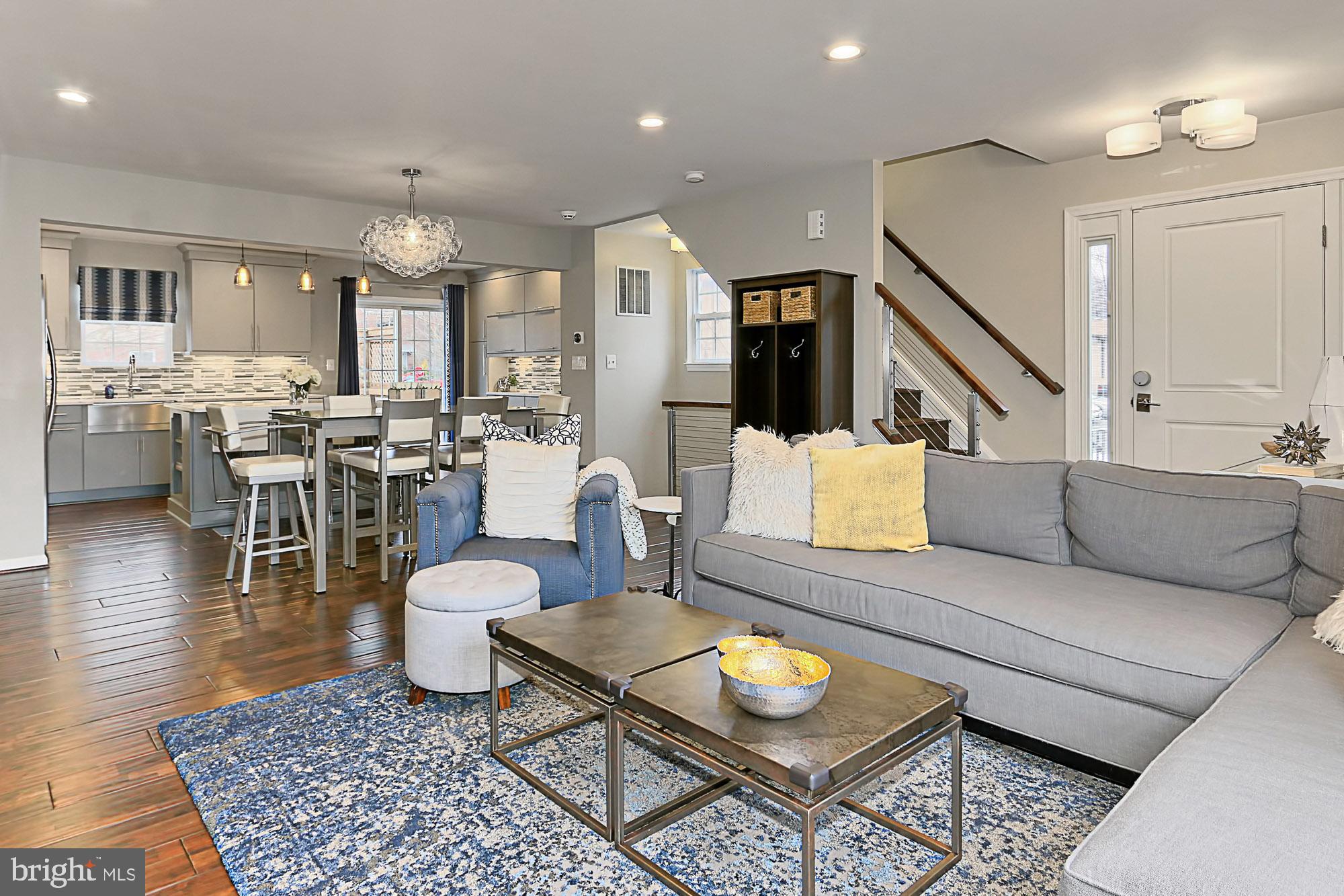 34 West Glebe Road Alexandria, VA 22305 - Photo 9 of 41 Living/Dining/Kitchen
