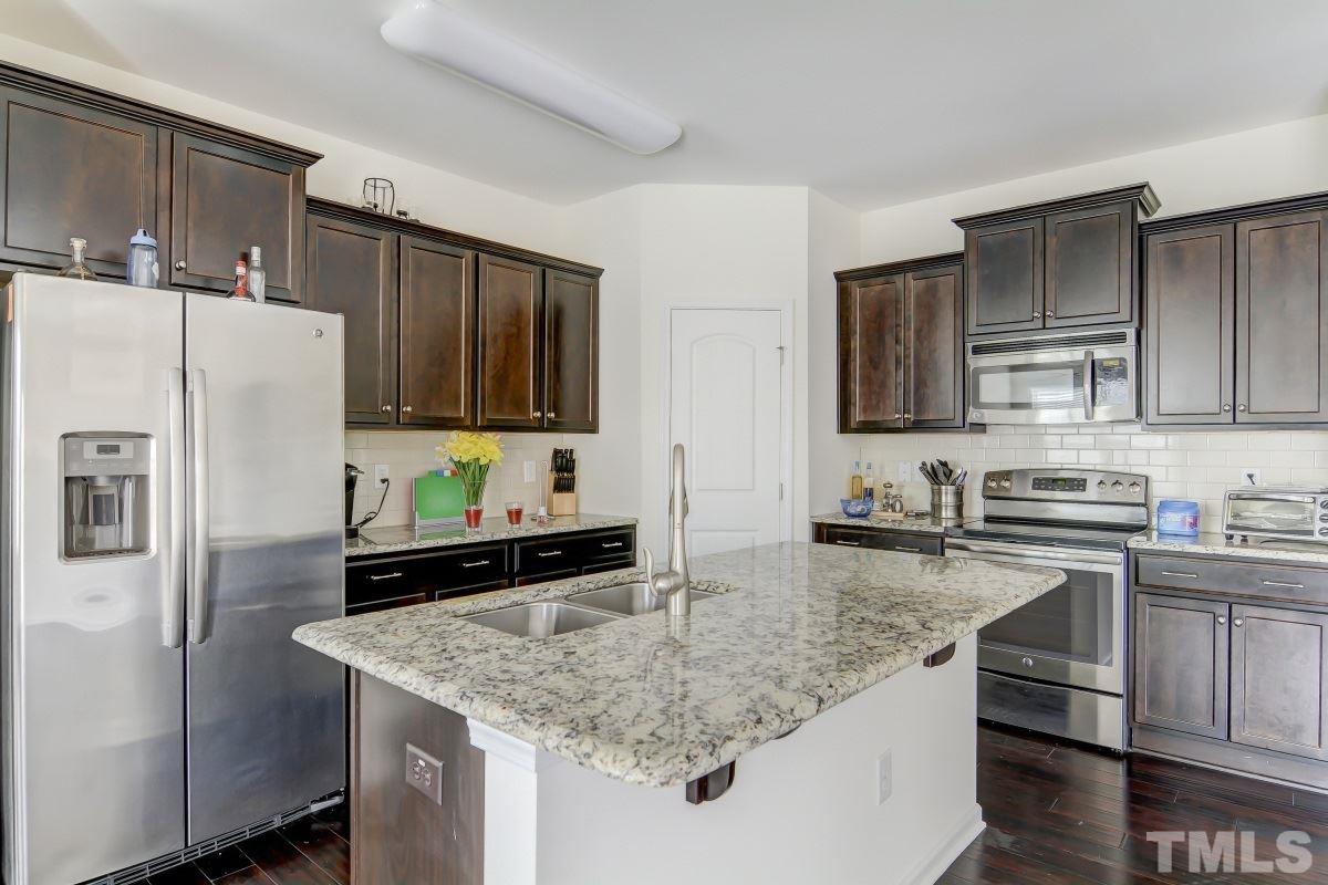7717 Weathered Oak Way Raleigh, NC 27616 - Photo 5 of 12 Gallery Image 5