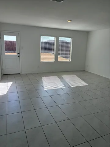 $2,300 | 2840 Eppright Drive, Little Elm, TX 75068