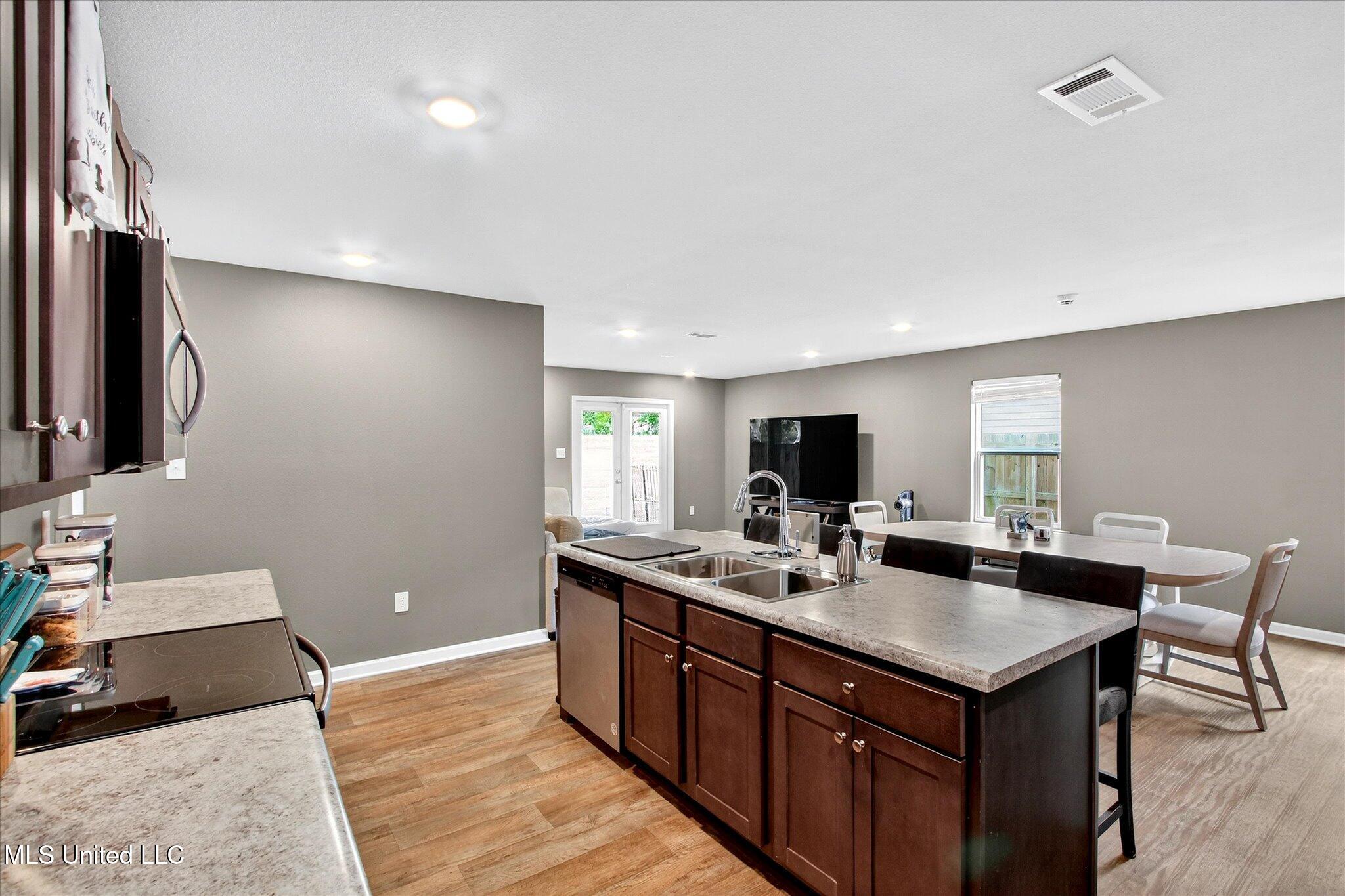 2117 Toulouse Street Ocean Springs, MS 39564 - Photo 15 of 62 15-015