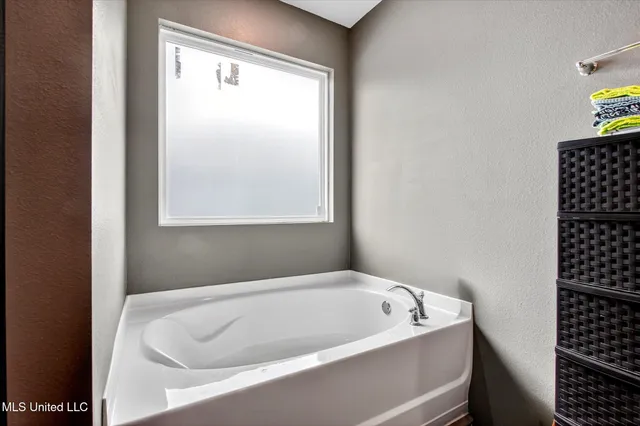 $265,000 | 2117 Toulouse Street, Ocean Springs, MS 39564