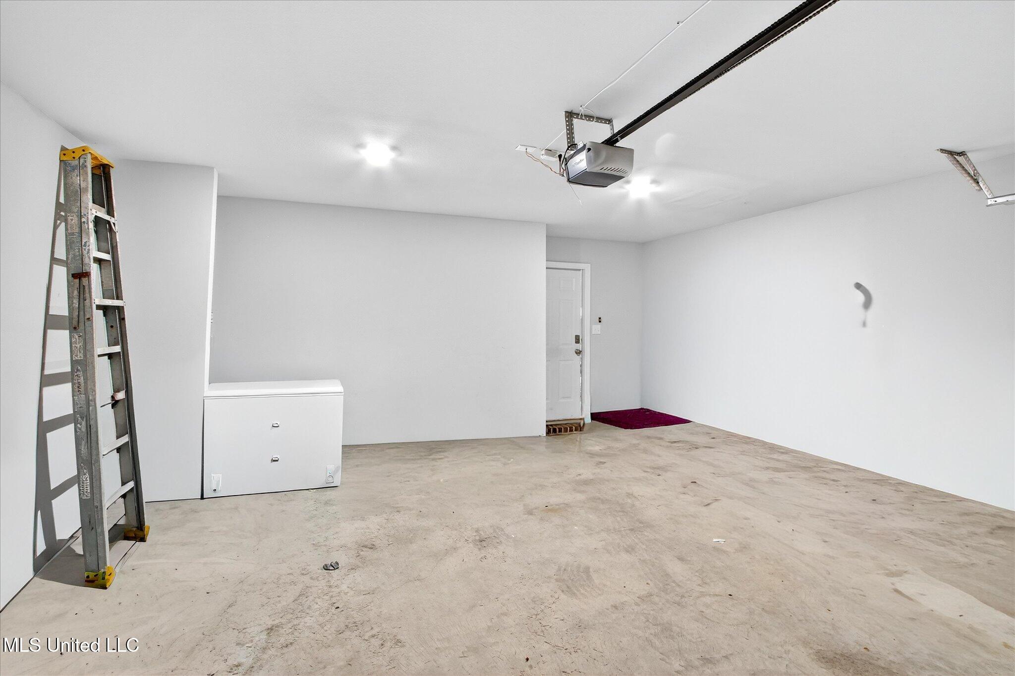 2117 Toulouse Street Ocean Springs, MS 39564 - Photo 43 of 62 43-043