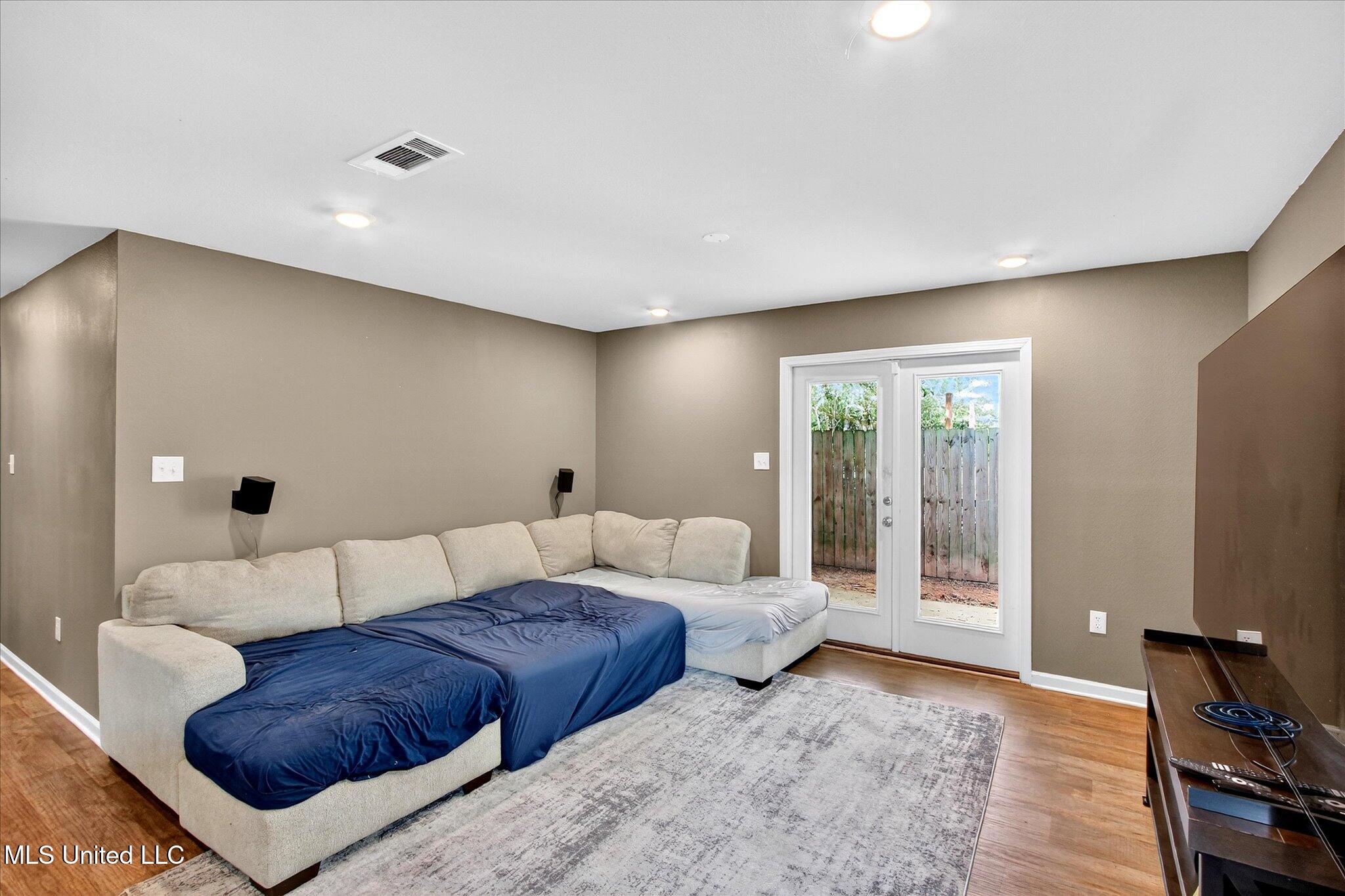 2117 Toulouse Street Ocean Springs, MS 39564 - Photo 10 of 62 10-010