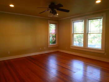 700 North Main Street Elgin, TX 78621 - Photo 9 of 23 Gallery Image 9