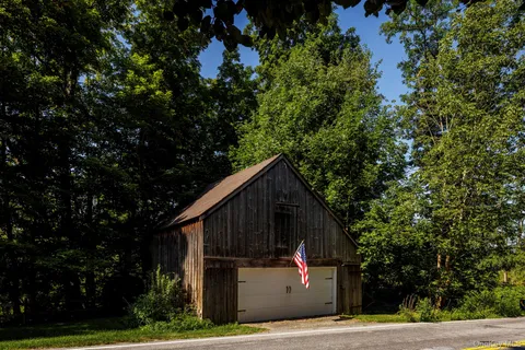 $1,895,000 | 425 Camby Road, Millbrook, NY 12545