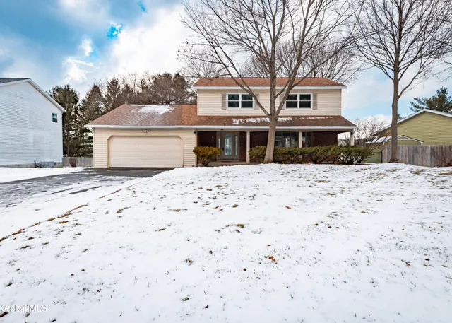 $459,900 | 38 Joy Drive, Colonie, NY 12211