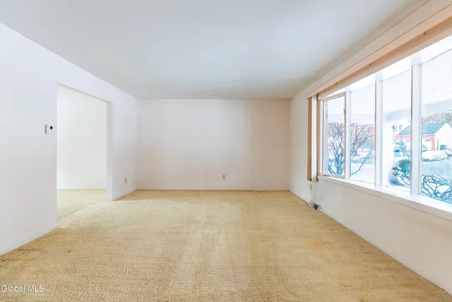 $459,900 | 38 Joy Drive, Colonie, NY 12211