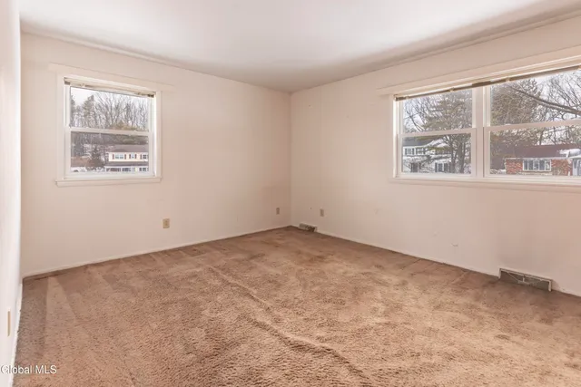 $459,900 | 38 Joy Drive, Colonie, NY 12211