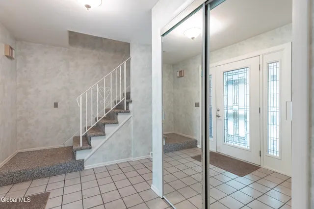 $459,900 | 38 Joy Drive, Colonie, NY 12211