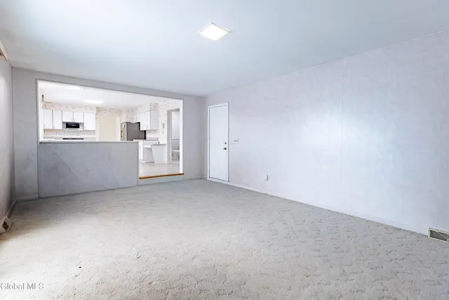 $459,900 | 38 Joy Drive, Colonie, NY 12211