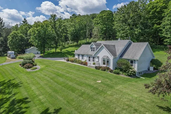 $599,000 | 26934 Meadowlark Lane, Richland Center, WI 53581