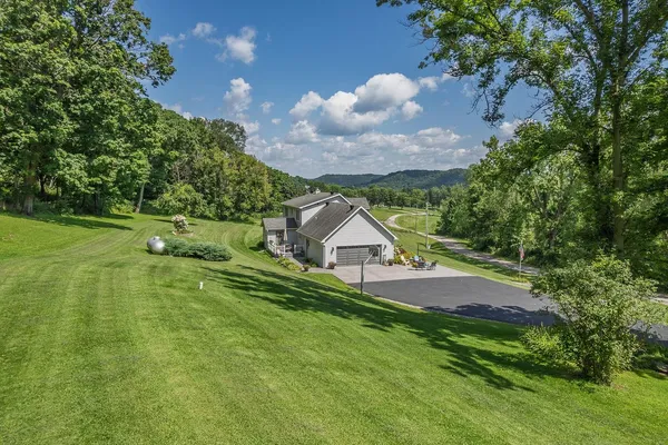 $599,000 | 26934 Meadowlark Lane, Richland Center, WI 53581