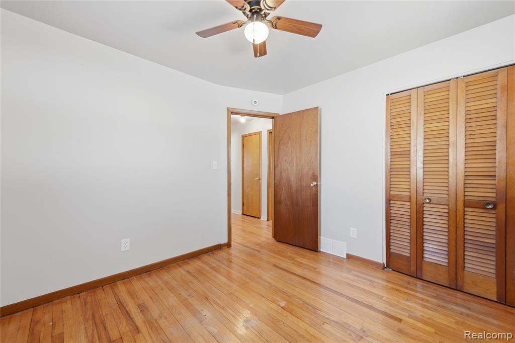 2722 Banner Street Dearborn, MI 48124 - Photo 13 of 32