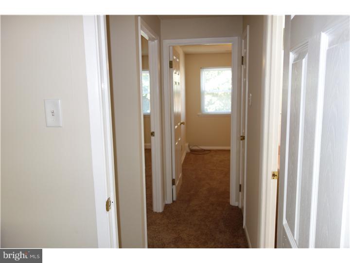 12534 Richton Road Philadelphia, PA 19154 - Photo 12 of 23 Hallway