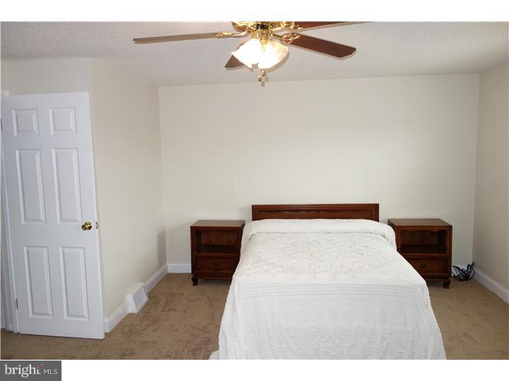 12534 Richton Road Philadelphia, PA 19154 - Photo 13 of 23 Bedroom - Main