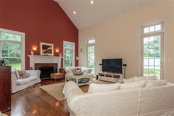 16 Shade Street Lexington, MA 02421 - Photo 11 of 30