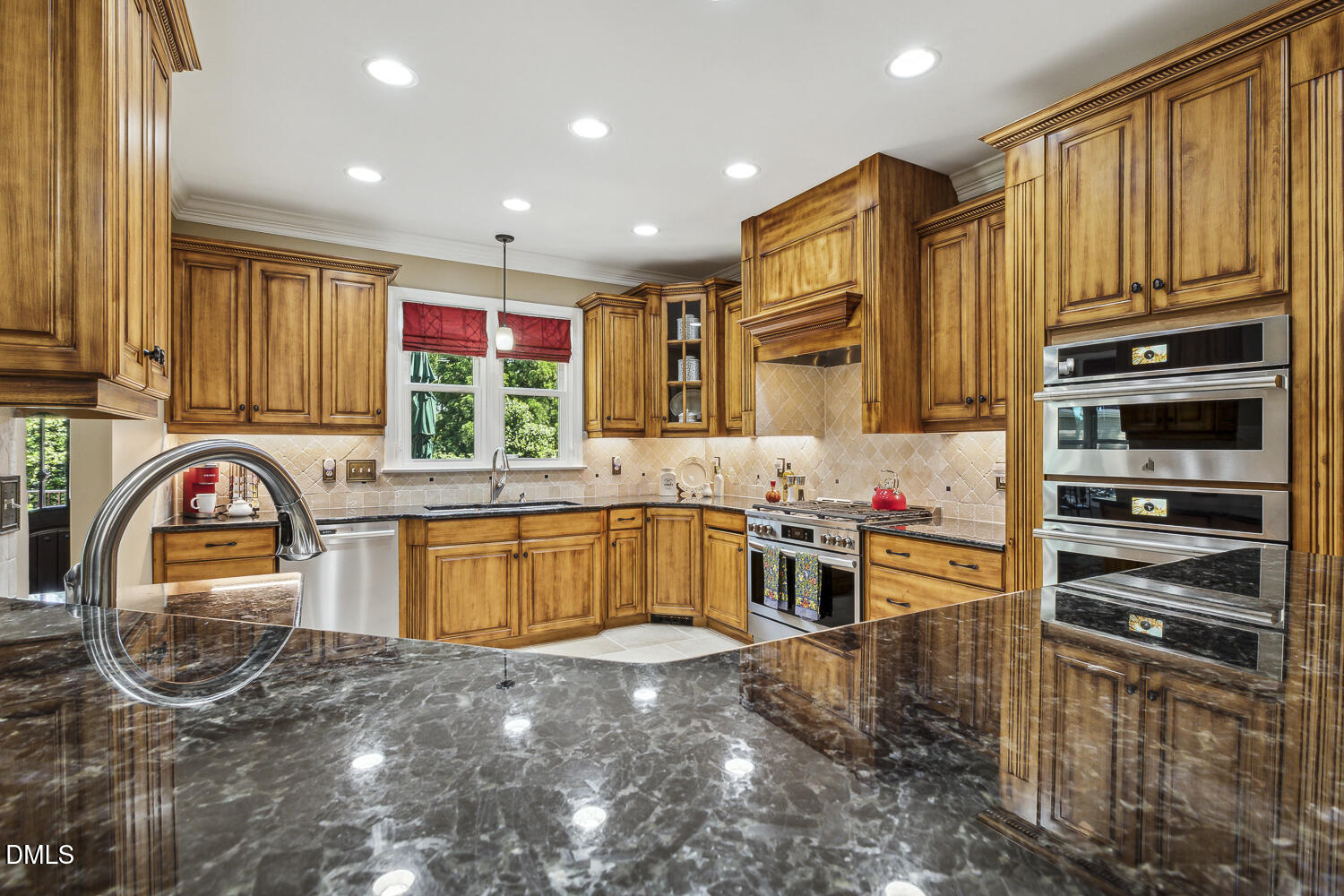 6909 Darcy Lane Raleigh, NC 27606 - Photo 23 of 78