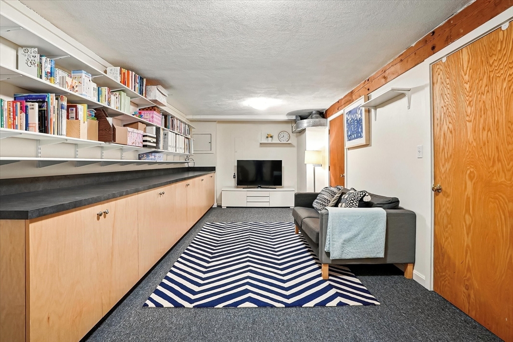 13 Robinwood Road Acton, MA 01720 - Photo 31 of 42 Gallery Image 31